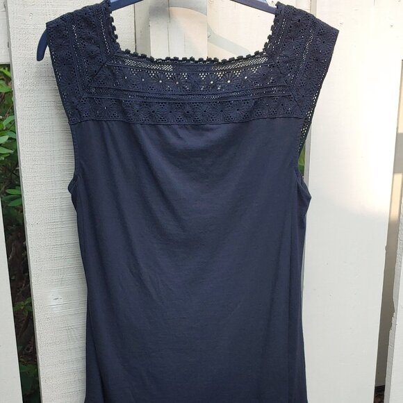 Banana Republic Lace Tank - Picture 3 of 11